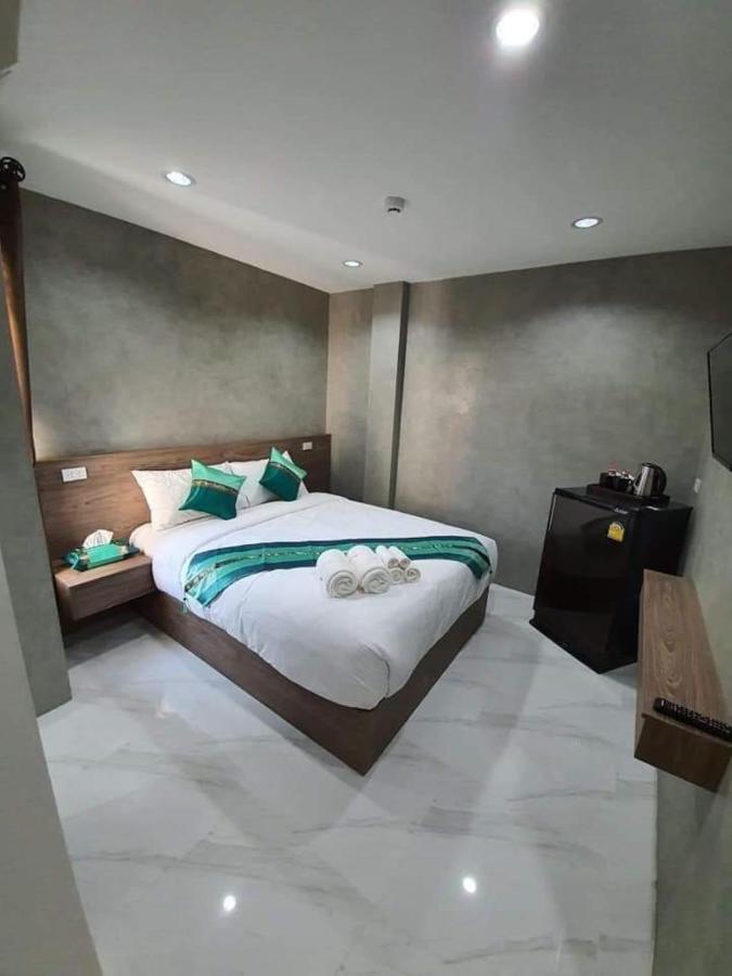Puak Taem Boutique Hotel Chiang Mai Exteriör bild