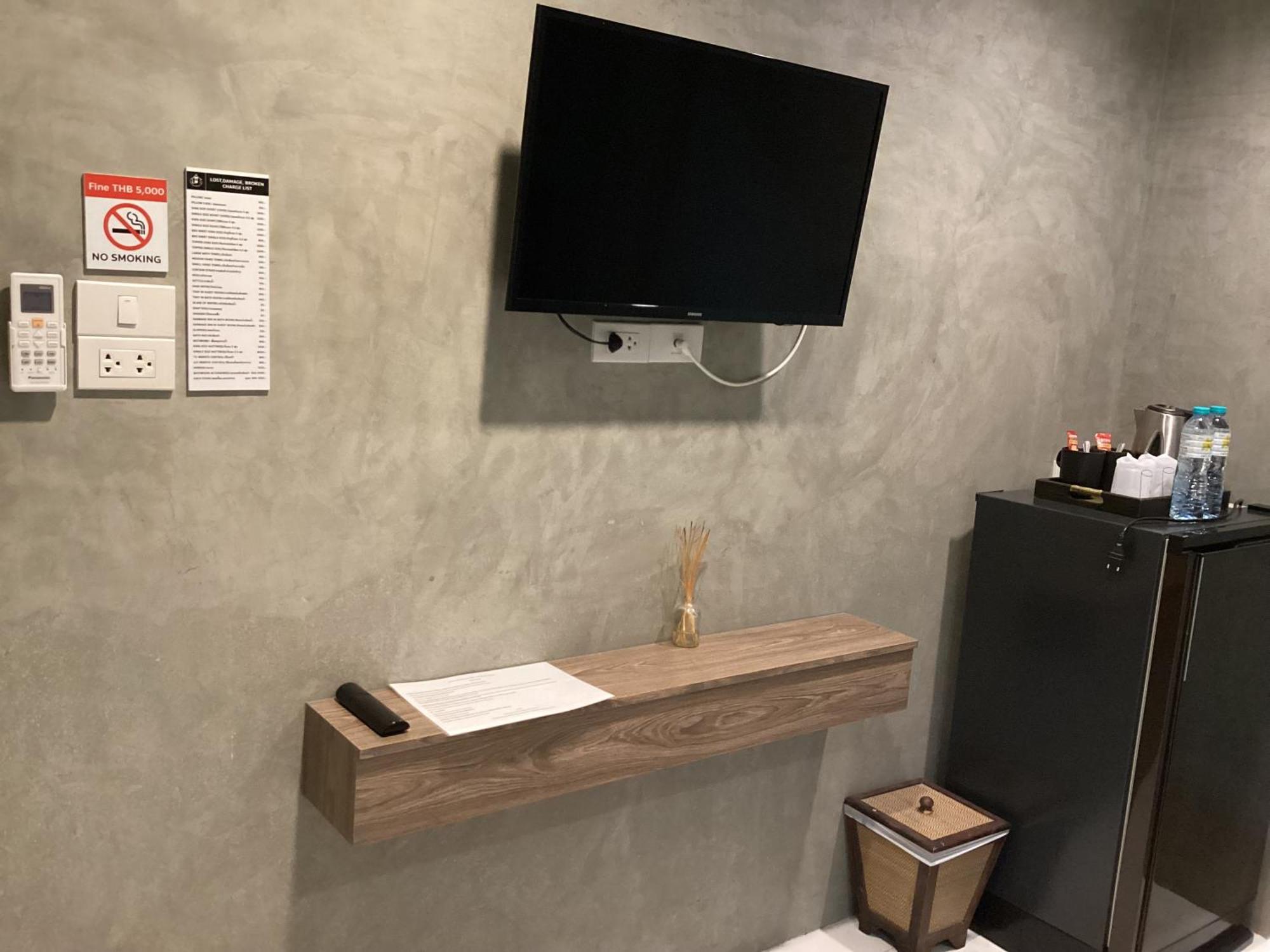 Puak Taem Boutique Hotel Chiang Mai Exteriör bild