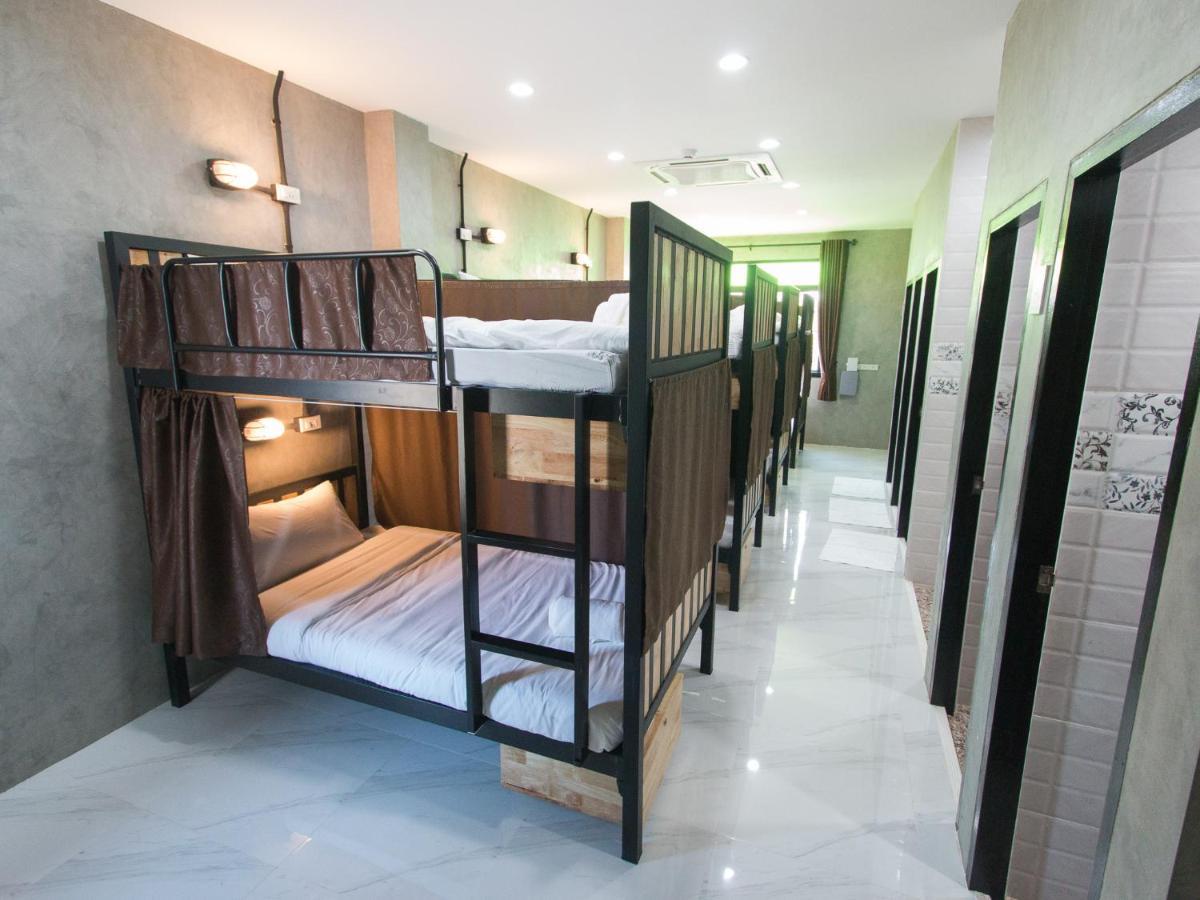 Puak Taem Boutique Hotel Chiang Mai Exteriör bild